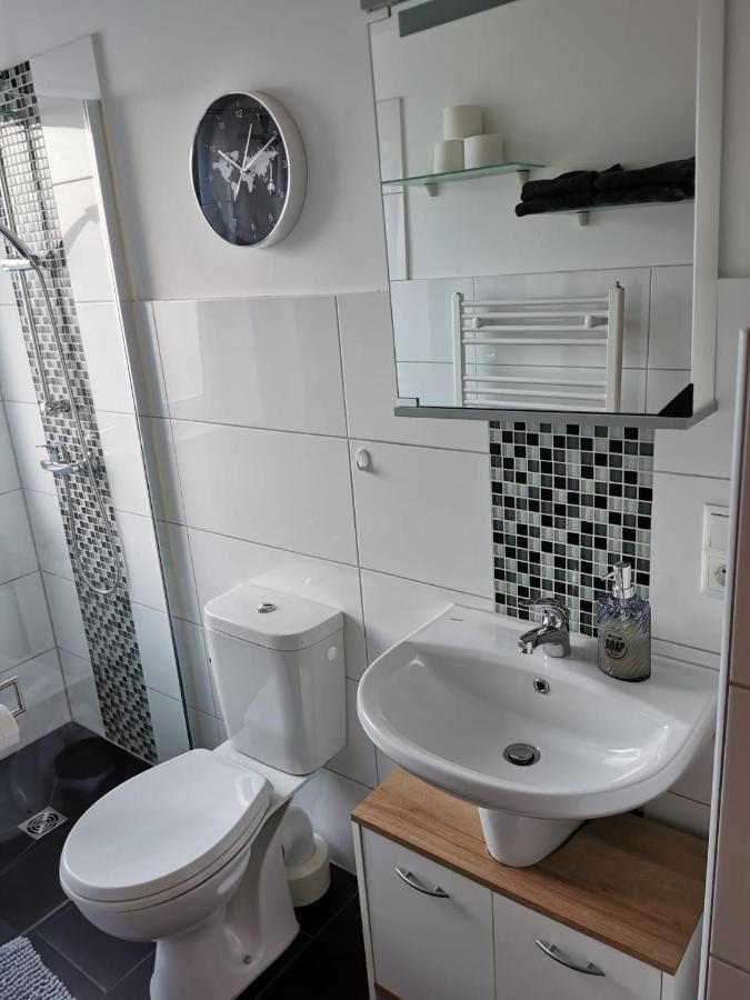 Liebevoll Eingerichtete Ferienwohnung - Zentrale Lage - Netflix & Paytv Βίλχελμσχαφεν Εξωτερικό φωτογραφία